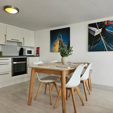 Apartment Luxury Sea View At Millendreath